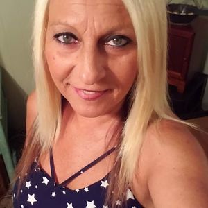 Meet your Posher, Etta